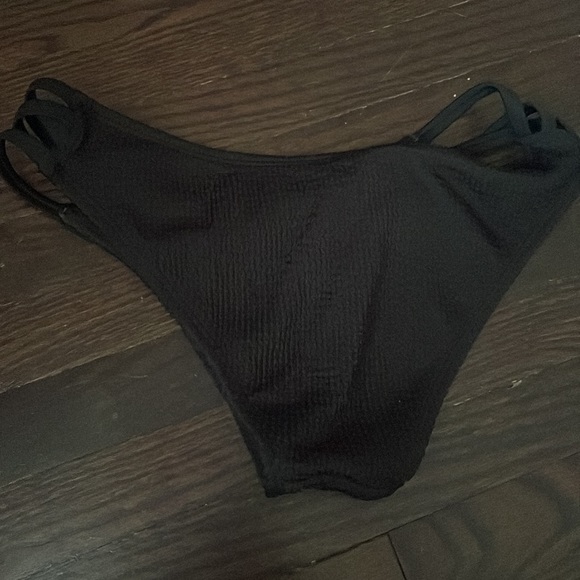 Size small black bathing suit bottom - Picture 2 of 3
